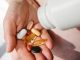Vitamin Analizlerinde Yeni Teknolojiler Sağlık ve beslenme alanında teknolojik gelişmeler hız kazanırken, vücuttaki vitamin düzeylerinin değerlendirilmesine yönelik analiz yöntemleri de değişiyor. Laboratuvar teknolojilerindeki ilerlemeler, daha hassas ölçüm yapılmasına ve farklı vitamin değerlerinin daha ayrıntılı şekilde incelenmesine olanak sağlayabiliyor. Bu gelişmeler, özellikle Vitamin Analizleri alanında daha hızlı ve güvenilir sonuçlara ulaşılması konusunda yeni fırsatlar oluşturuyor. Konulu bir haber görseli.