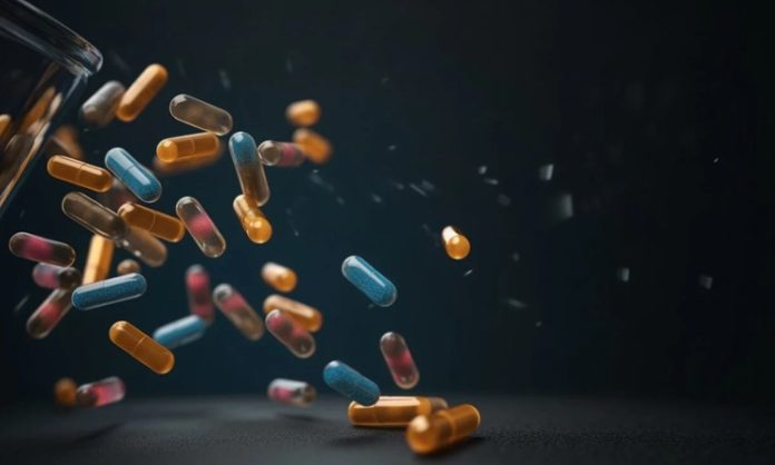 Vitaminler, insan vücudunda birçok yaşamsal sürecin sağlıklı şekilde devam etmesine yardımcı olan organik bileşikler arasında bulunuyor. Ancak bütün vitaminlerin görevleri, vücutta depolanma biçimleri ve besinlerden alınma yolları aynı değil. Bu nedenle vitamin çeşitleri arasındaki farkları bilmek, hem günlük beslenme düzeninin daha bilinçli oluşturulmasına hem de gerektiğinde kullanılan takviyelerin daha doğru değerlendirilmesine katkı sağlıyor. Konulu bir haber görseli.