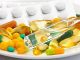 Vitaminlerin insan sağlığındaki rolüne ilişkin araştırmalar devam ederken, yeni ürünlerin geliştirilmesinde bilimsel iş birliklerinin önemi giderek artıyor. Üniversiteler, araştırma merkezleri, biyoteknoloji kuruluşları ve üreticiler arasında kurulan ortaklıklar, vitaminlerin yapısının daha ayrıntılı incelenmesine ve farklı kullanım alanlarının araştırılmasına katkı sağlıyor. Özellikle laboratuvar teknolojilerindeki gelişmeler, araştırmacıların vitaminlerin üretim, stabilite ve emilim süreçlerini daha kapsamlı değerlendirmesine imkan tanıyor. Konulu bir haber görseli.