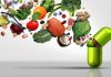 Vitamin Seçiminde Uzman Önerileri Vitamin ve mineral takviyeleri, son yıllarda sağlıklı yaşam arayışının önemli parçalarından biri haline gelirken, ürün çeşitliliğinin artması tüketicilerin seçim yapmasını da zorlaştırıyor. Eczanelerde, marketlerde ve internet üzerinden satış kanallarında farklı içeriklere sahip çok sayıda ürün bulunması, hangi vitaminin ne zaman ve hangi miktarda kullanılması gerektiği konusunda soru işaretleri oluşturabiliyor. Uzmanlar ise vitamin seçiminde yalnızca ürünün popülerliğine veya yüksek doz içermesine bakılmaması gerektiğine dikkat çekiyor. Konulu bir haber görseli.