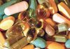 Gıda teknolojileri ve biyoteknoloji alanındaki gelişmeler, vitaminlerin üretim ve formülasyon süreçlerinde yeni yöntemlerin kullanılmasının önünü açıyor. Son yıllarda araştırmacıların üzerinde çalıştığı teknolojiler arasında nanoteknoloji de dikkat çekiyor. Vitaminlerin çok küçük ölçeklerde farklı taşıyıcı sistemlerle bir araya getirilmesi, stabilitelerinin korunması ve vücutta kullanılabilirliklerinin araştırılması, bilimsel çalışmaların önemli başlıkları arasında yer alıyor. Konulu bir haber görseli.