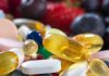 Vitamin Ürünlerinde Akıllı Ambalaj Dönemi Vitamin sektöründe ürün geliştirme çalışmaları yalnızca içerik ve üretim teknolojileriyle sınırlı kalmıyor. Ambalaj teknolojilerindeki gelişmeler de ürünlerin korunması, kullanım takibinin kolaylaştırılması ve tüketici deneyiminin iyileştirilmesi açısından yeni fırsatlar oluşturuyor. Son yıllarda geliştirilen akıllı ambalaj çözümleri, vitamin ürünlerinin saklanma koşullarından kullanım zamanına kadar farklı alanlarda bilgi sunabilen teknolojilerin önünü açıyor. Konulu bir haber görseli.