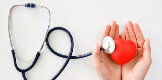 Vitaminlerin Kalp Sağlığına Katkısı Kalp ve damar sağlığı, genel yaşam kalitesinin korunmasında önemli bir yere sahip olurken beslenme alışkanlıkları da bu süreçte dikkat çeken faktörler arasında bulunuyor. Vücudun ihtiyaç duyduğu vitaminlerin yeterli miktarda alınması, birçok biyolojik sistemin normal şekilde çalışmasına katkı sağlayabiliyor. Bu nedenle Vitaminler, kalp sağlığı açısından da beslenme düzeninin önemli parçalarından biri olarak değerlendiriliyor. Konulu bir haber görseli.